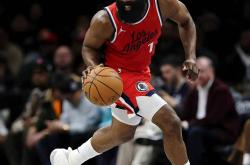 关于哈登在公牛比赛中挺进下一轮，势不可挡引发热议！的信息